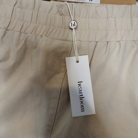 Heartloom Paperbag Styled Linen Blend Short Size Medium - Picture 3 of 9